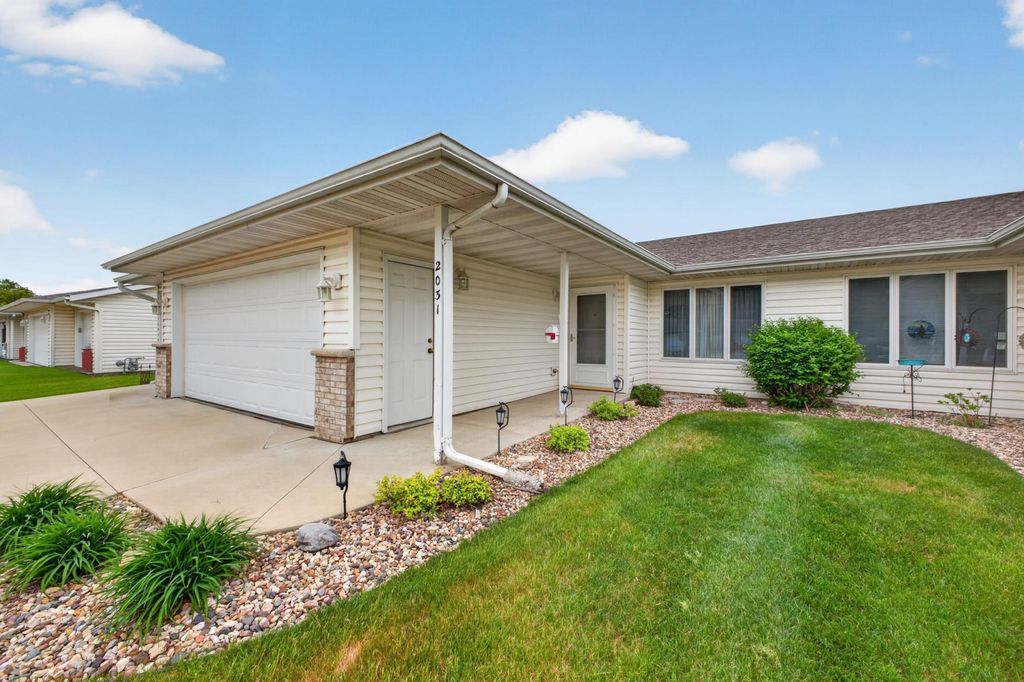 Photo of 2031 Pinewood Road SE, Rochester, MN 55904 (MLS # 7078134)