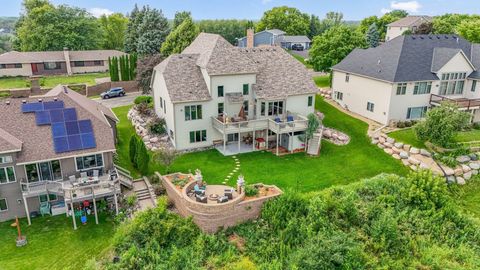 3020 Carey Heights Drive Maplewood MN 55109