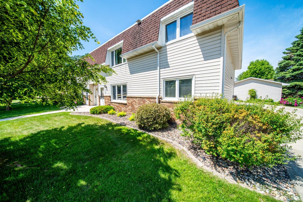 Photo of 1815 Lakewood Avenue, Albert Lea, MN 56007 (MLS # 7085775)