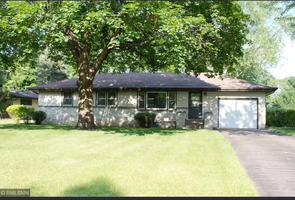 Photo of 6201 Riverview Terrace NE, Fridley, MN 55432 (MLS # 7096208)