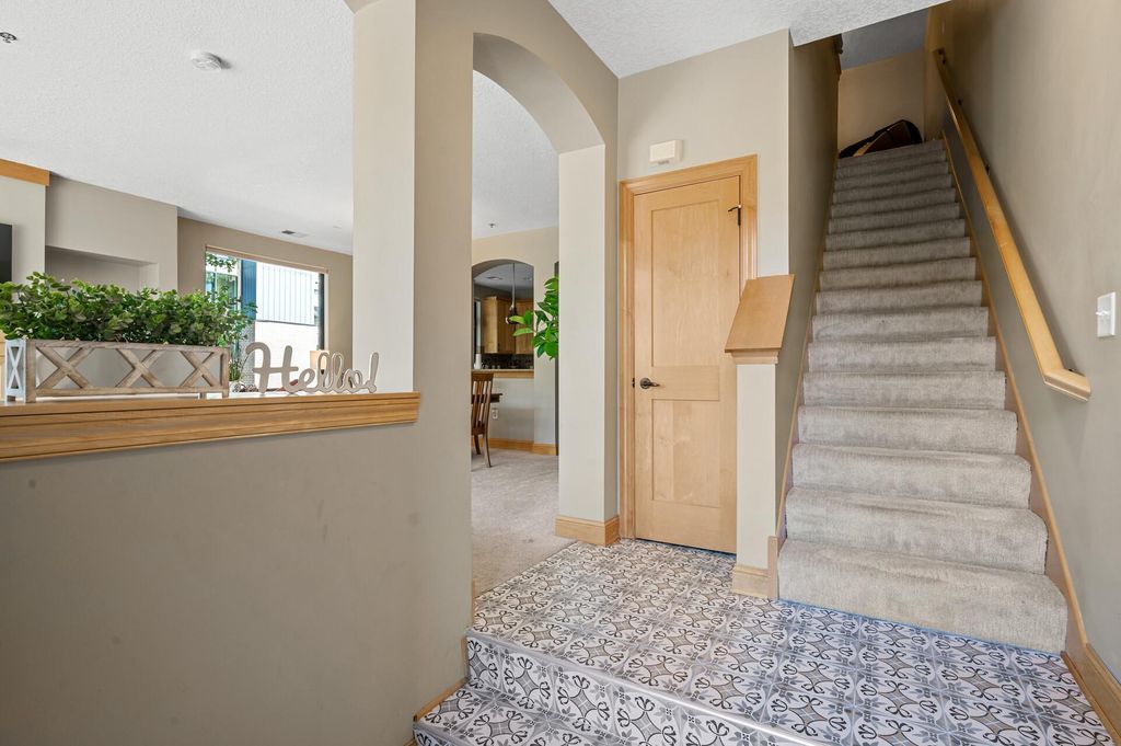 Photo of 290 Spring Street, Saint Paul, MN 55102 (MLS # 6592569)