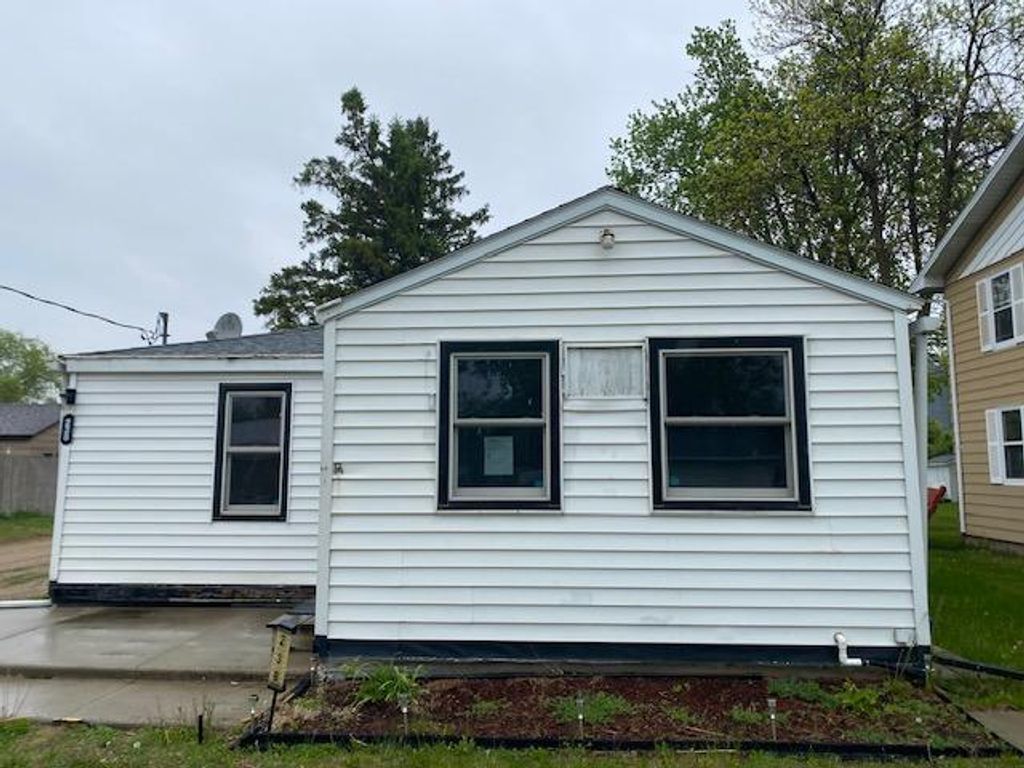 Photo of 238 Meeker Avenue W, Eden Valley, MN 55329 (MLS # 7078602)
