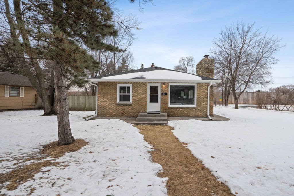 Photo of 4937 Beard Avenue N, Brooklyn Center, MN 55429 (MLS # 7019873)