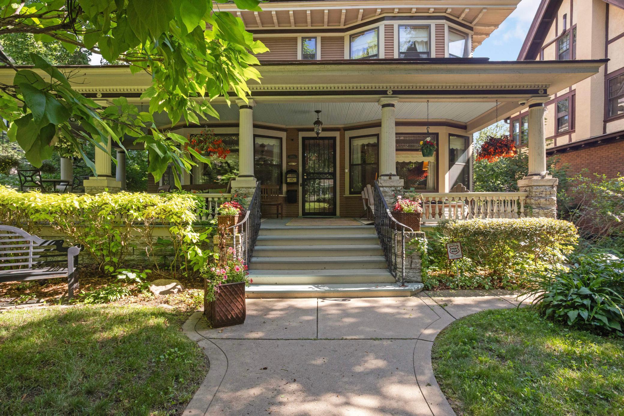 880 Fairmount Avenue