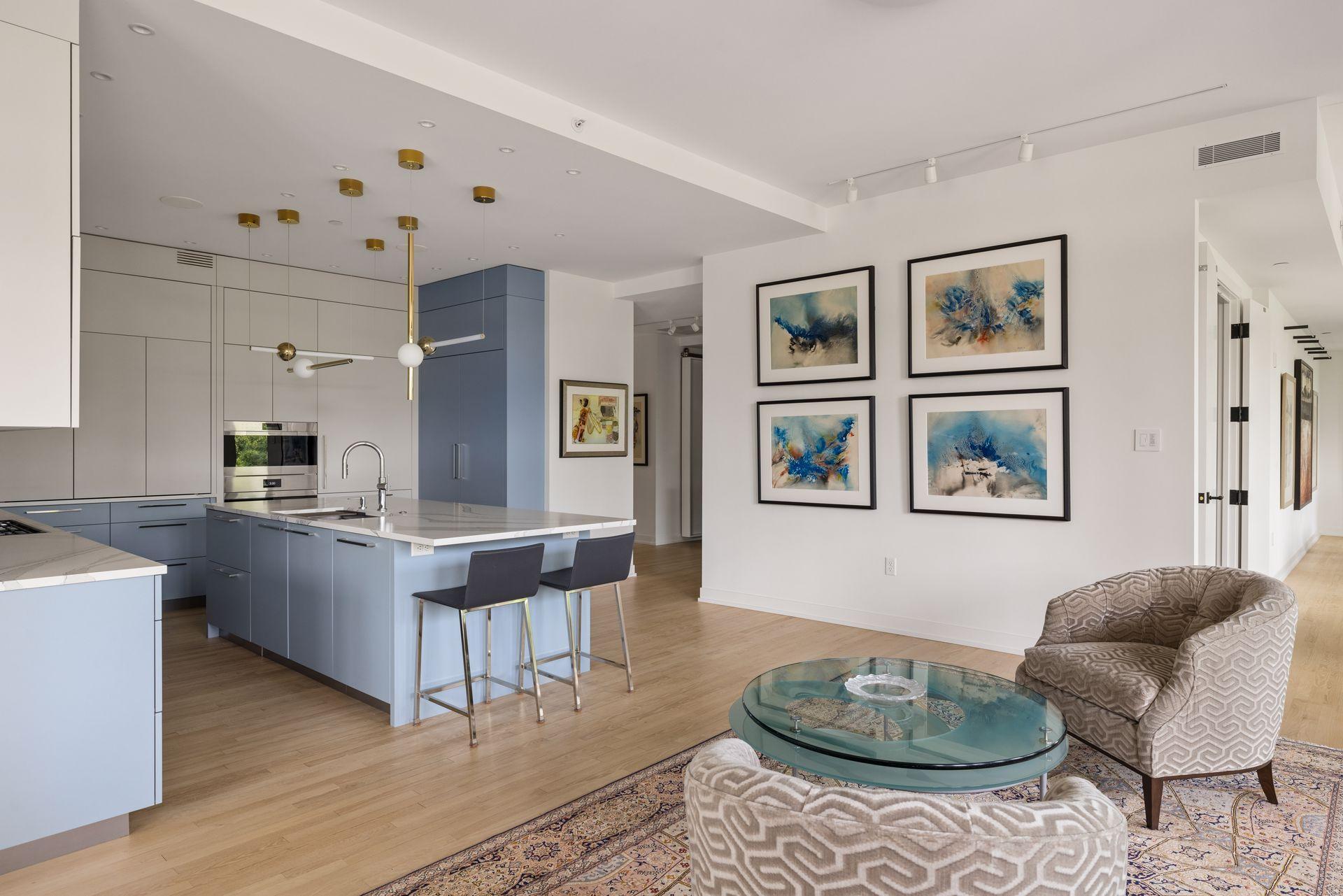 301 Kenwood Parkway 302