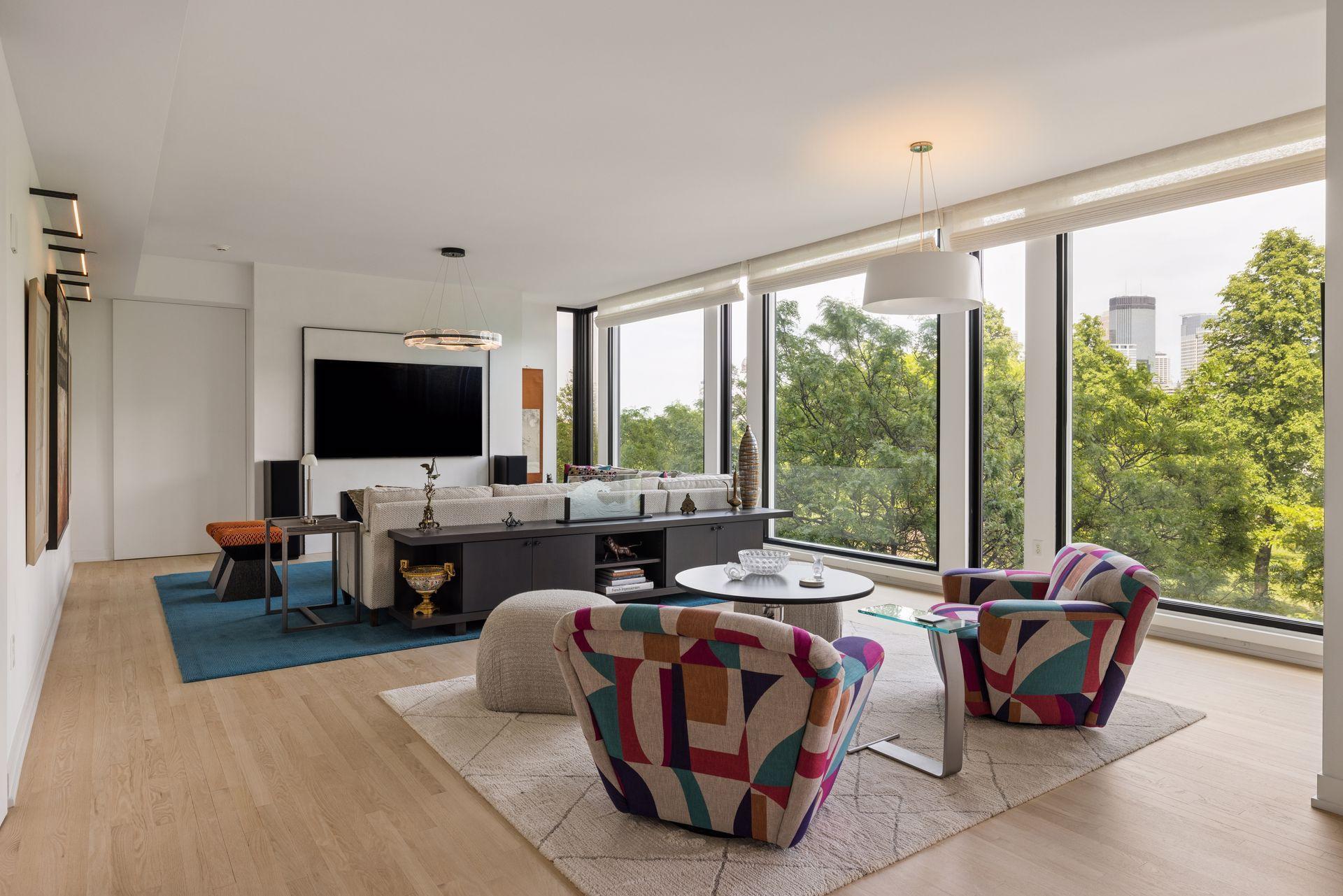 301 Kenwood Parkway 302
