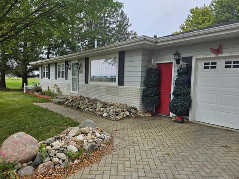 Photo of 1810 Michaelle Lane, Albert Lea, MN 56007 (MLS # 6696727)