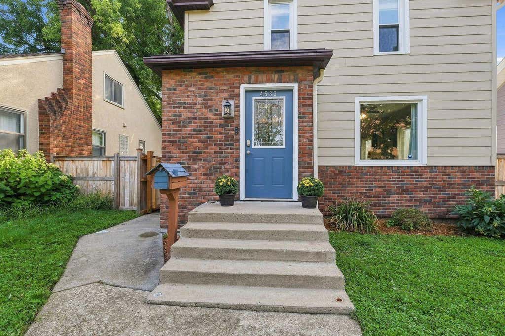 Photo of 4533 Snelling Avenue, Minneapolis, MN 55406 (MLS # 7123813)