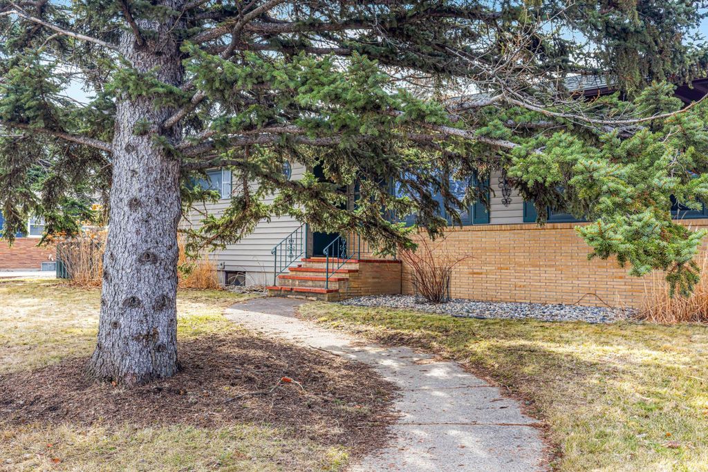 Photo of 1401 5th Avenue S, Moorhead, MN 56560 (MLS # 7059664)