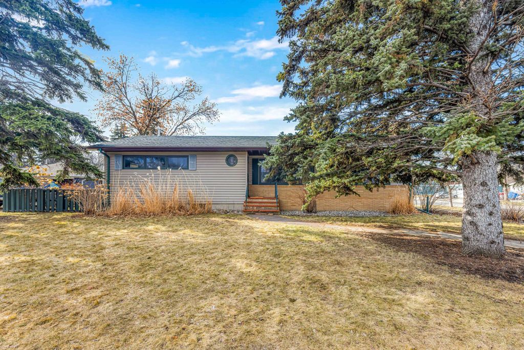 Photo of 1401 5th Avenue S, Moorhead, MN 56560 (MLS # 7059664)