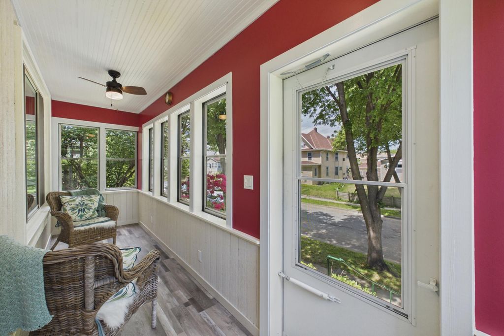 Photo of 1152 Ross Avenue, Saint Paul, MN 55106 (MLS # 7080915)