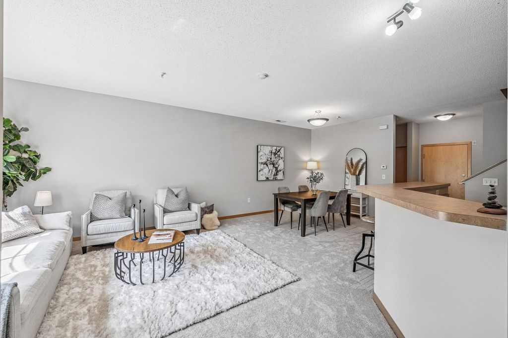 Photo of 820 Emerald Street #110, Saint Paul, MN 55114 (MLS # 7046207)