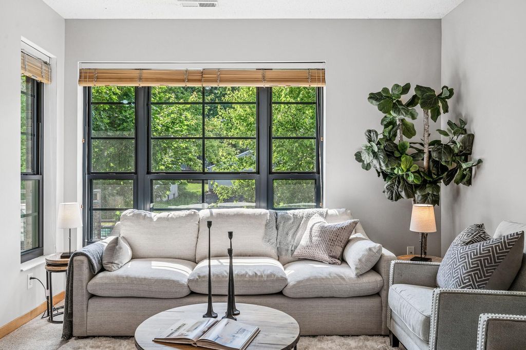 Photo of 820 Emerald Street #110, Saint Paul, MN 55114 (MLS # 7046207)