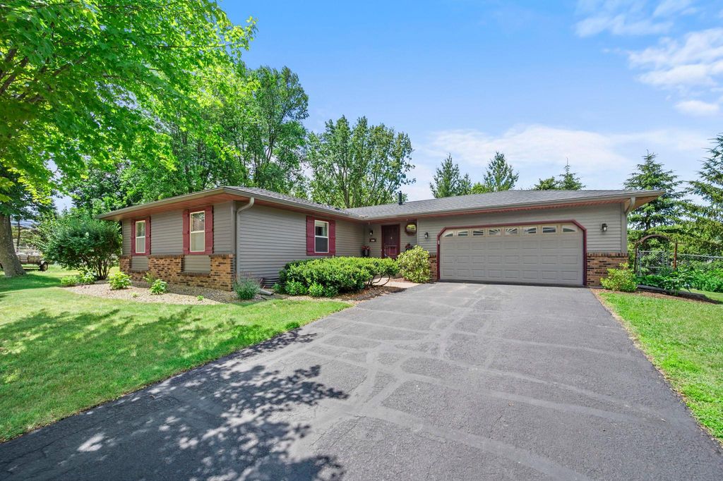 Photo of 17104 Forbes Court, Farmington, MN 55024 (MLS # 7076205)