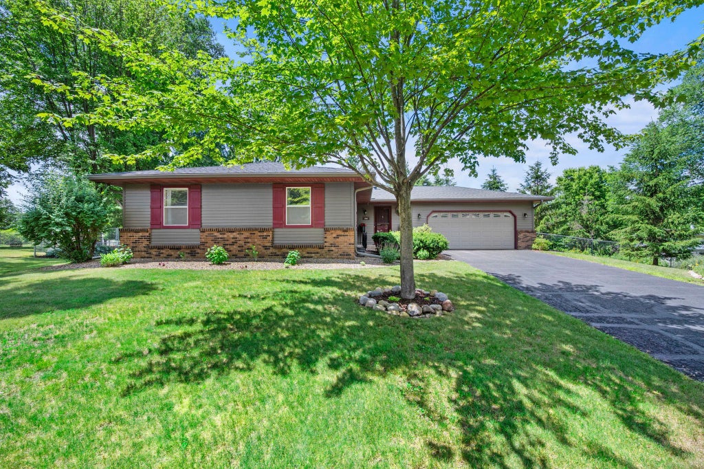 Photo of 17104 Forbes Court, Farmington, MN 55024 (MLS # 7076205)