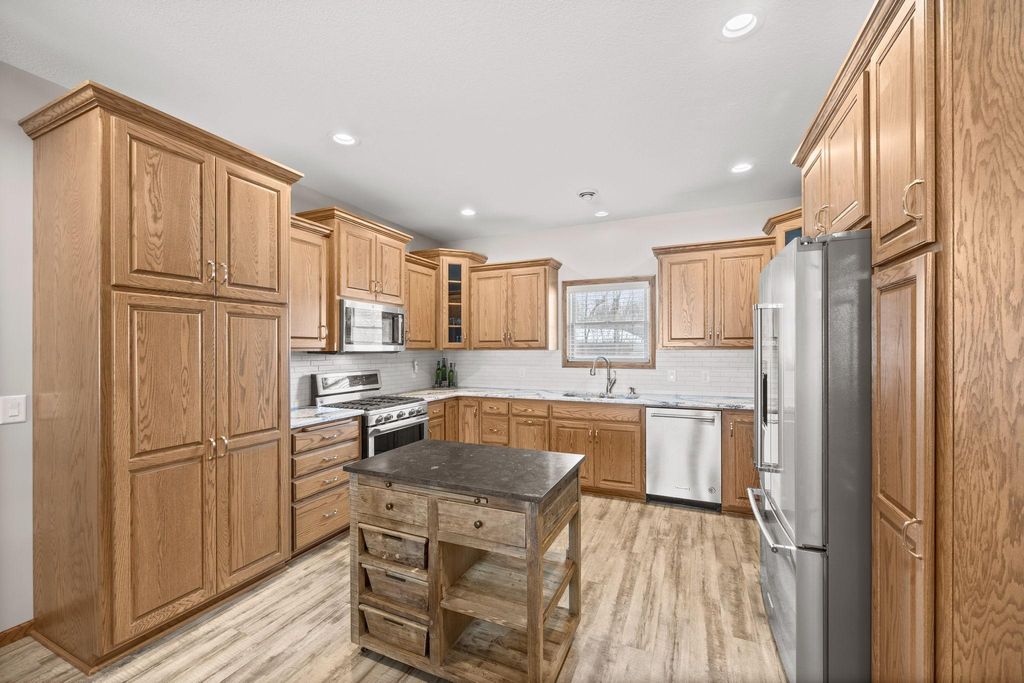 Photo of 804 Mitchell Court, Glencoe, MN 55336 (MLS # 6822038)