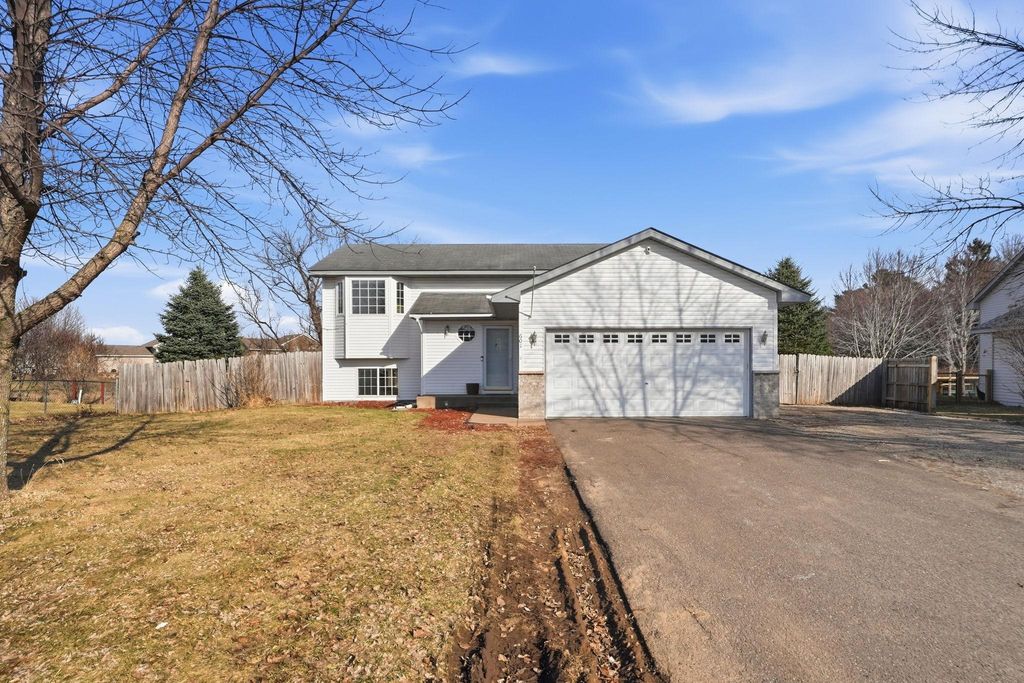 Photo of 601 Horseshoe Lane, Braham, MN 55006 (MLS # 7048569)