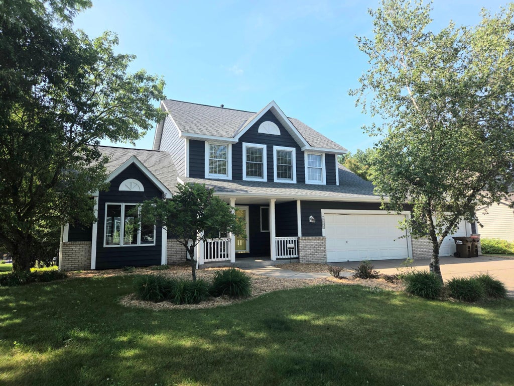 Photo of 4441 Hillvale Avenue N, Oakdale, MN 55128 (MLS # 7062767)