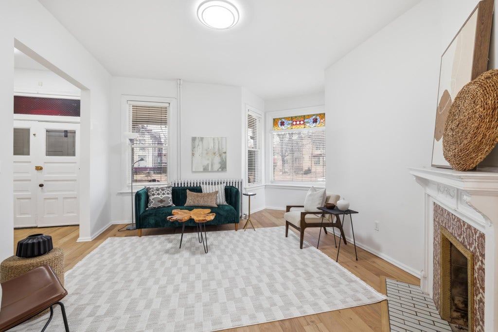 Photo of 546 Ashland Avenue #546, Saint Paul, MN 55102 (MLS # 7137025)