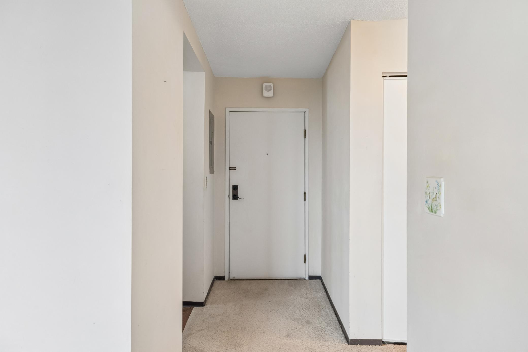 1181 Edgcumbe Road 814