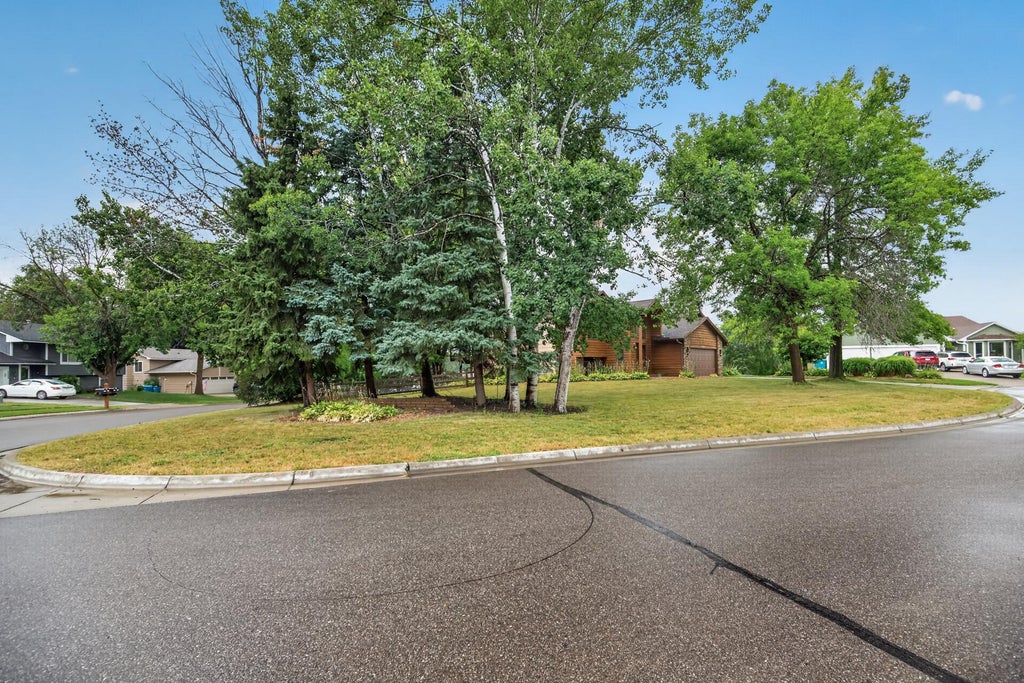 Photo of 11607 Hillside Circle, Champlin, MN 55316 (MLS # 7130435)