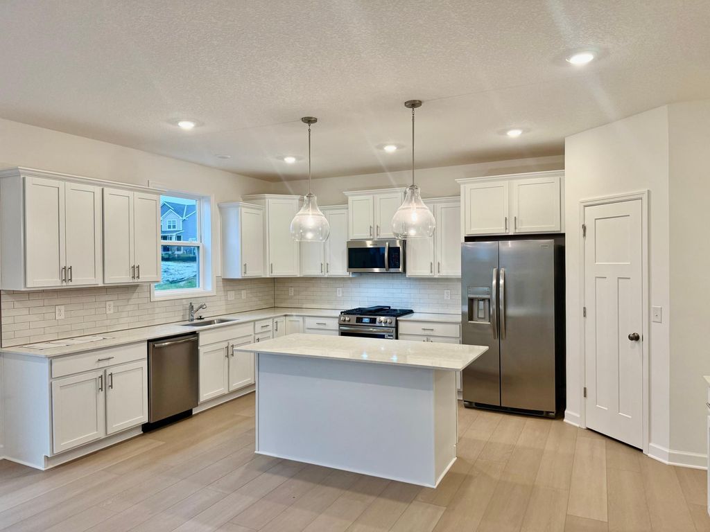 Photo of 260 6th Street NW, Delano, MN 55328 (MLS # 6813324)