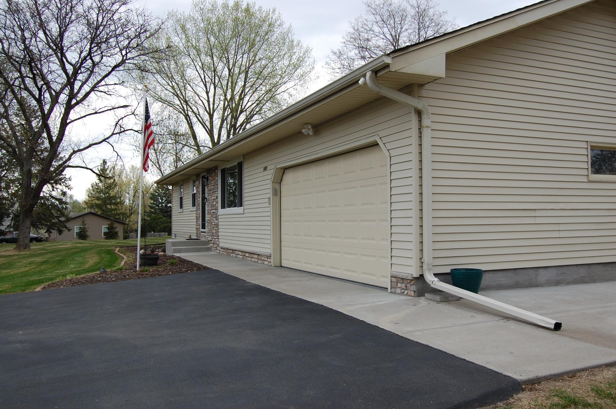 5444 152nd Avenue NW