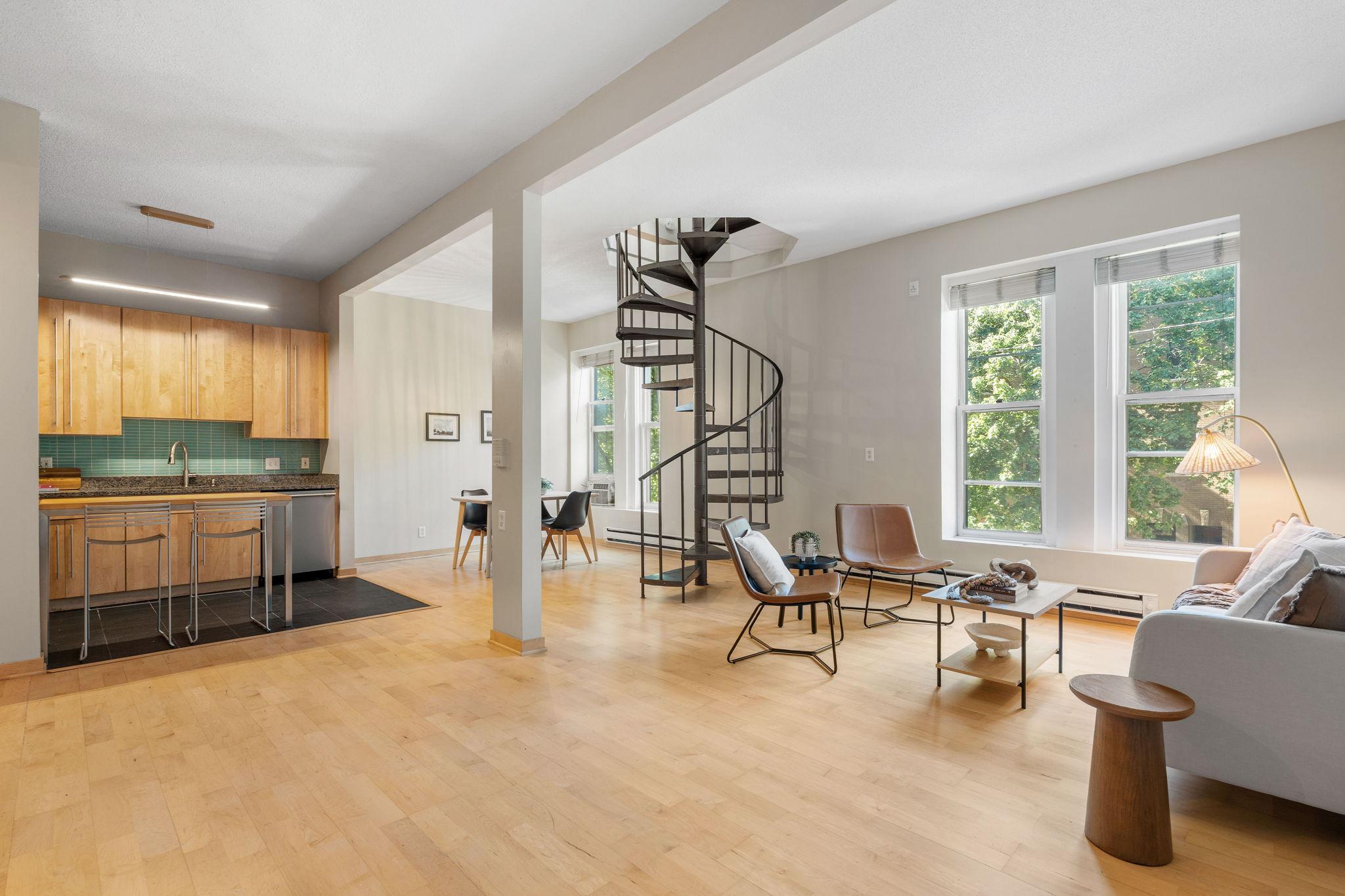 182 Mackubin Street 1