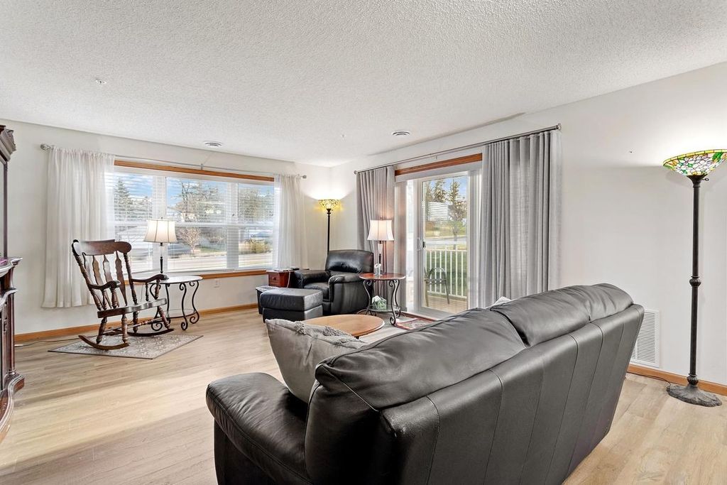 Photo of 2231 Penn Place #201, North Saint Paul, MN 55109 (MLS # 7058017)