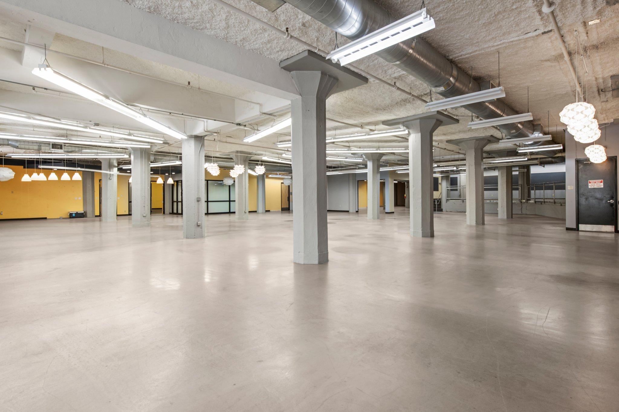 718 Washington Avenue N 101