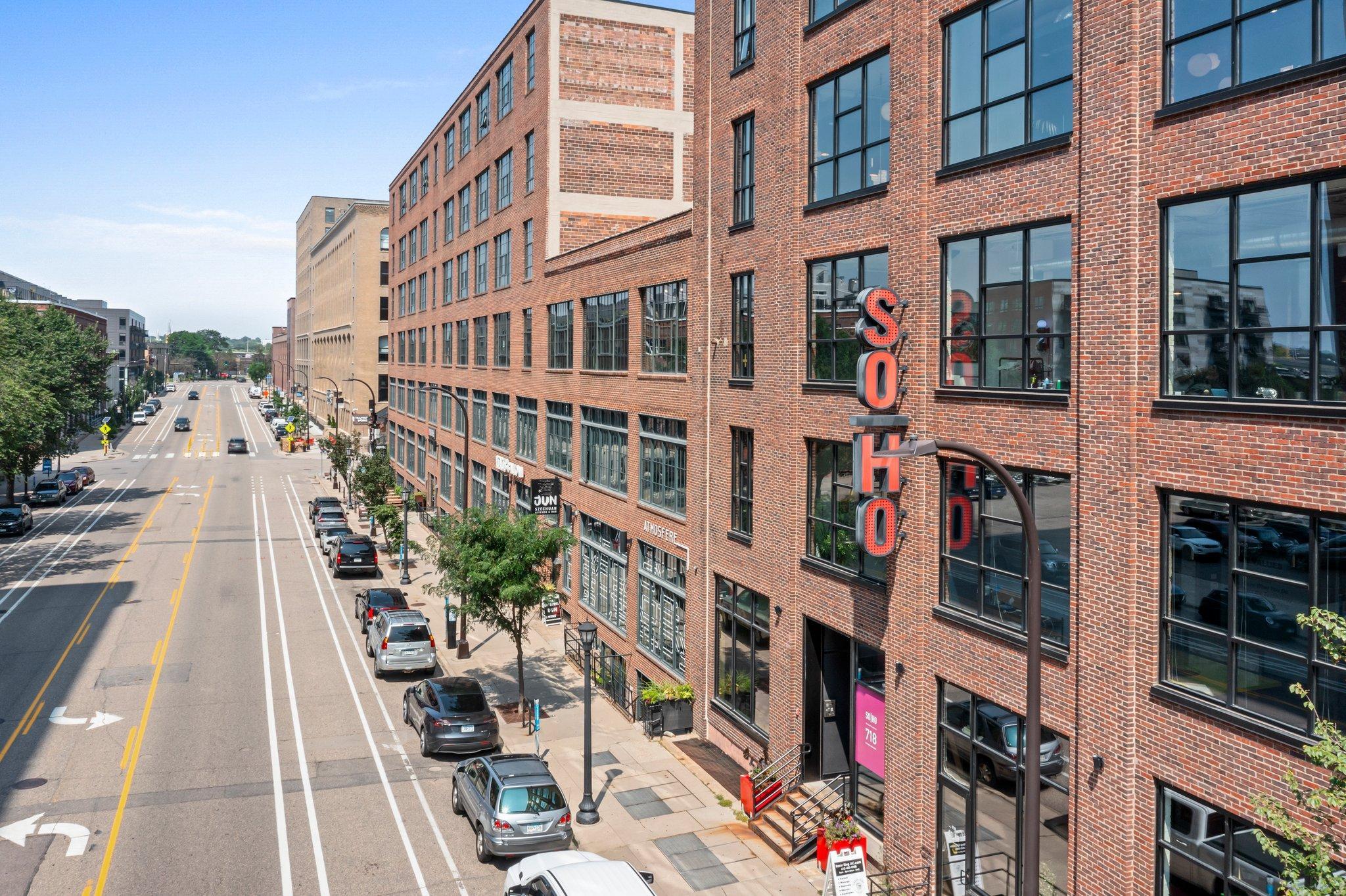 718 Washington Avenue N 101