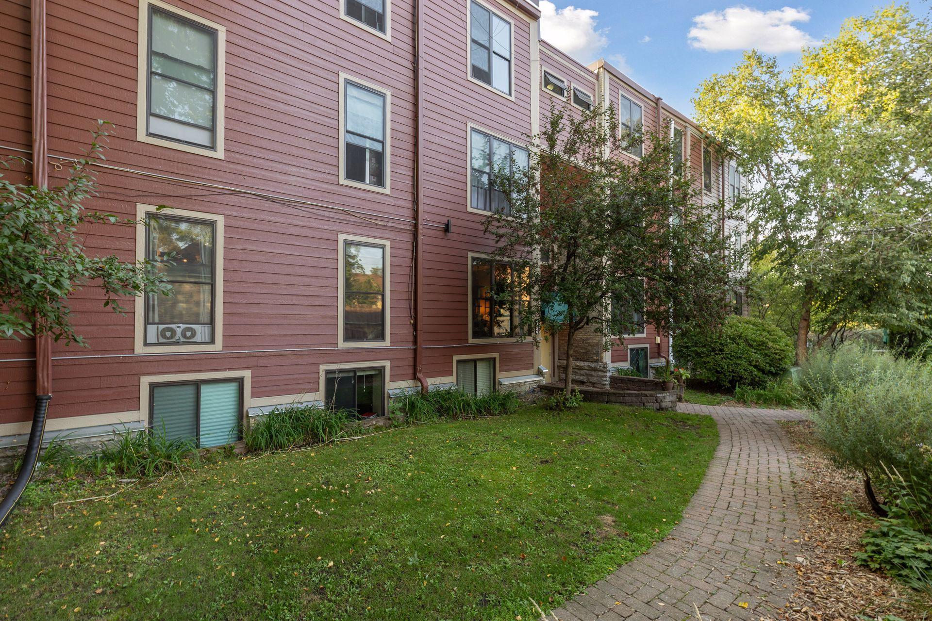 1807 Elliot Avenue 4