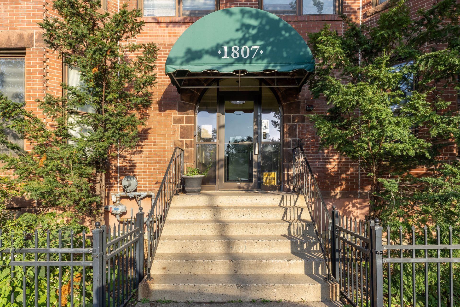 1807 Elliot Avenue 4