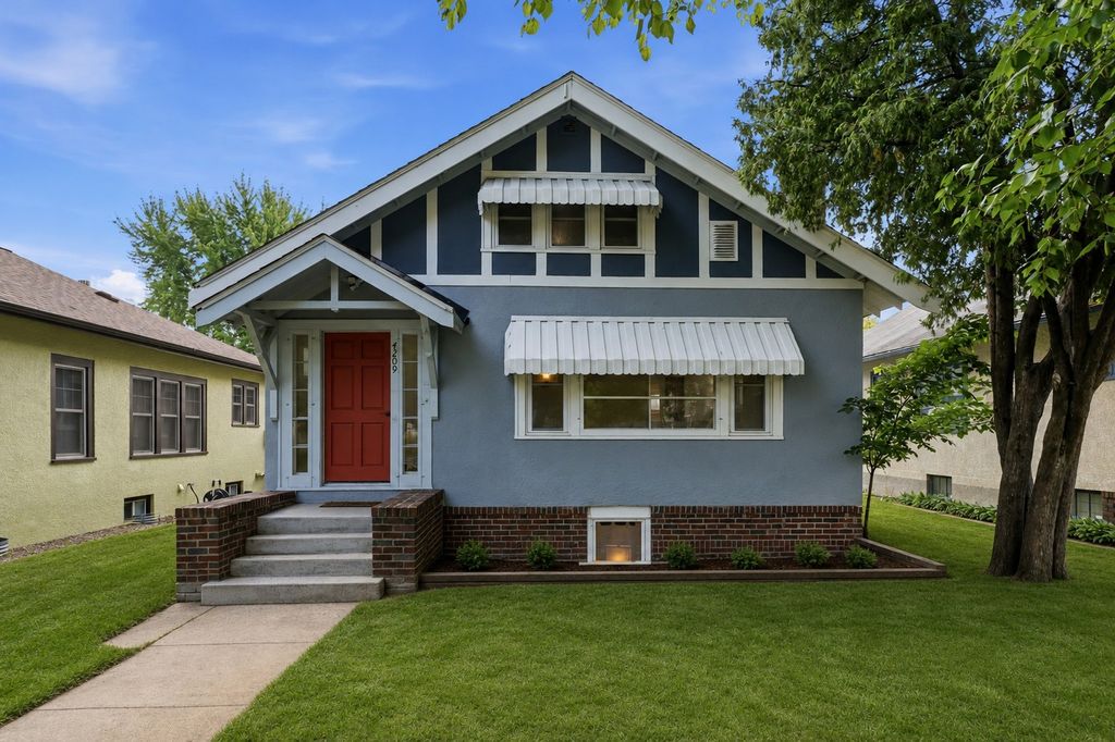 Photo of 4209 Portland Avenue, Minneapolis, MN 55407 (MLS # 7102266)