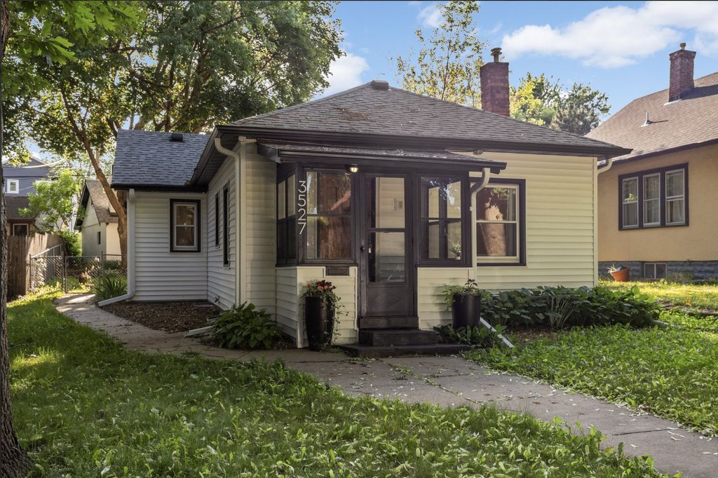 Photo of 3527 Logan Avenue N, Minneapolis, MN 55412 (MLS # 7007419)