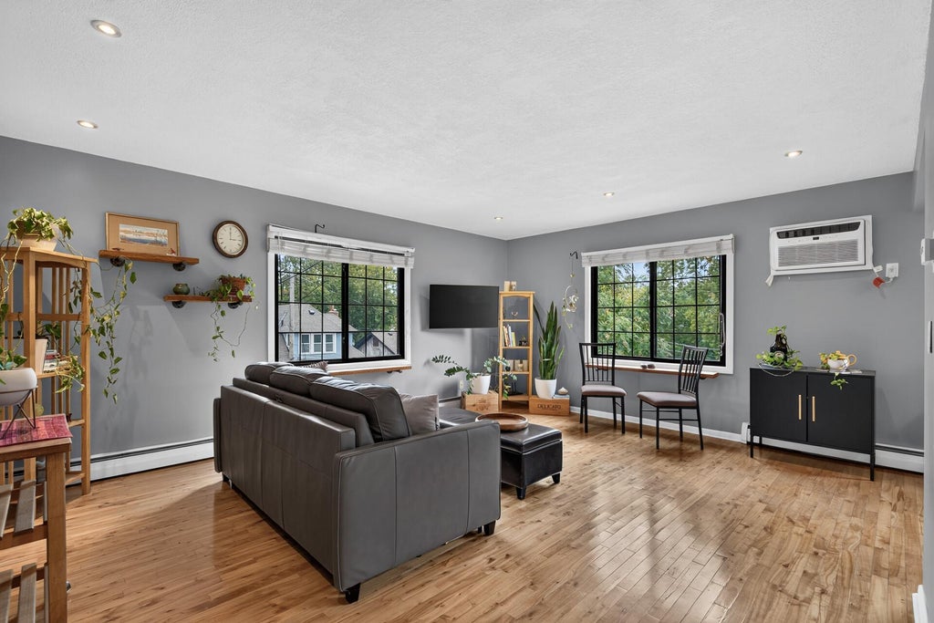 Photo of 3844 Nicollet Avenue #305, Minneapolis, MN 55409 (MLS # 7152637)