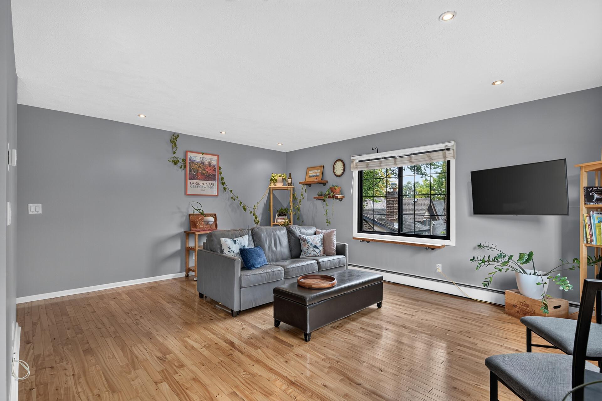 3844 Nicollet Avenue 305