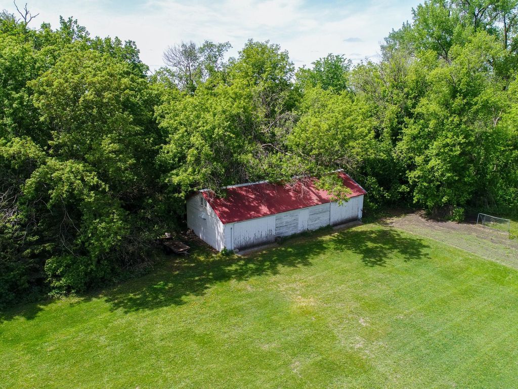 Photo of 8418 State Highway 29 S, Alexandria, MN 56308 (MLS # 6718529)