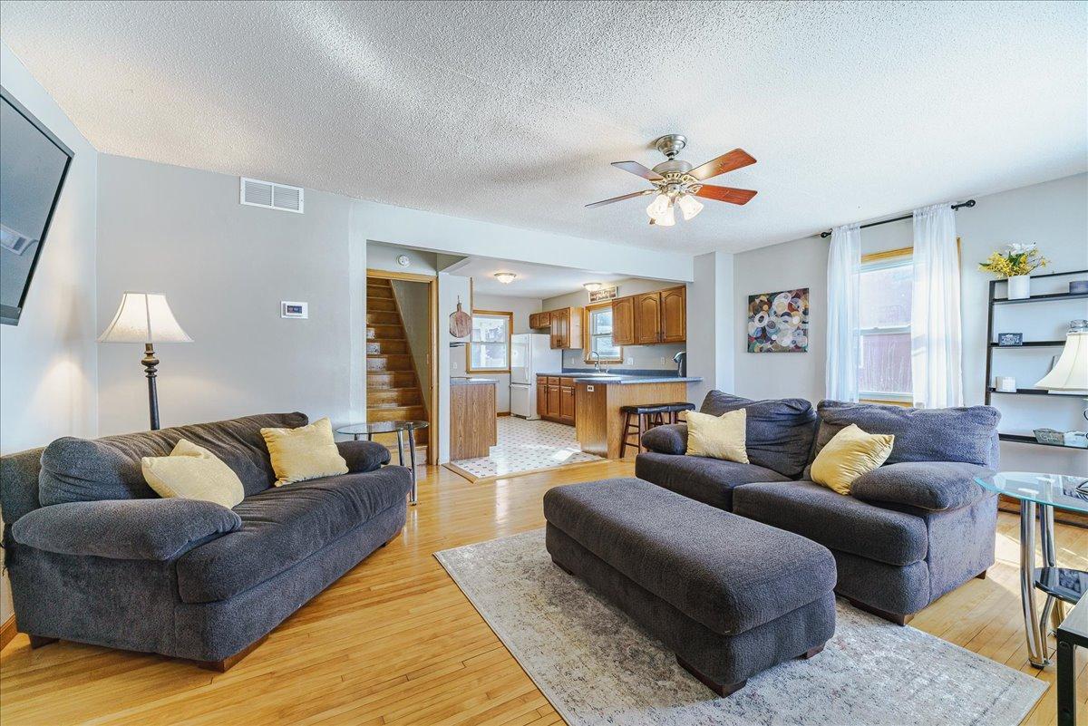 107 Lincoln Avenue N