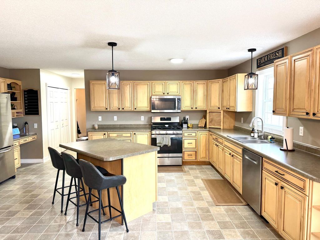 Photo of 32661 County Road 16, Roseau, MN 56751 (MLS # 7071956)