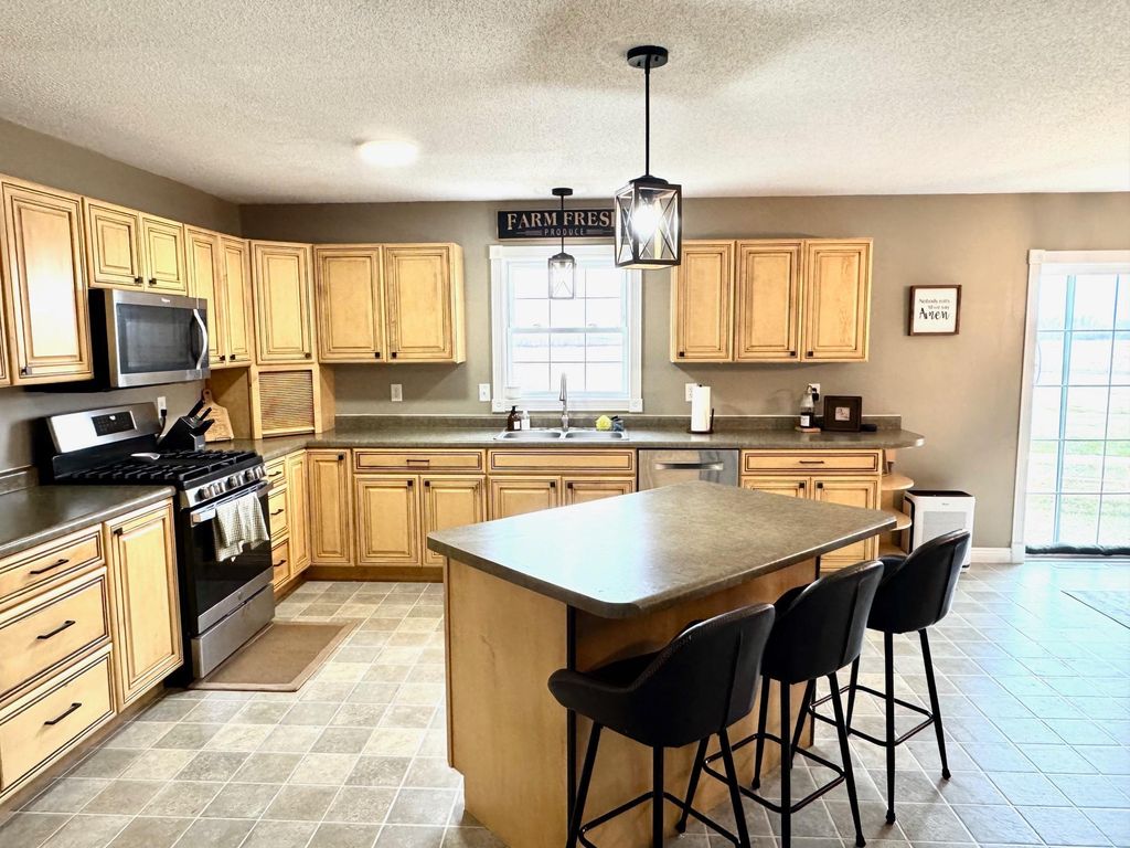 Photo of 32661 County Road 16, Roseau, MN 56751 (MLS # 7071956)