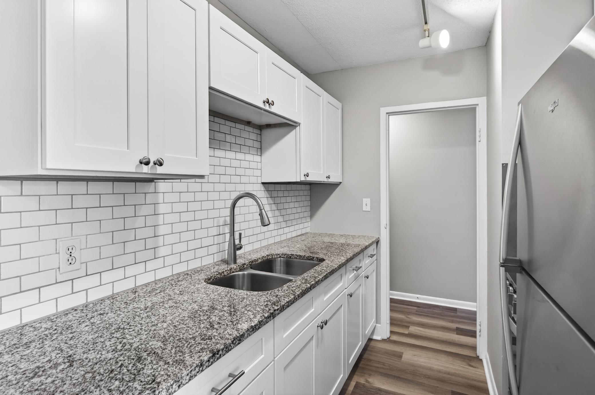 2500 Blaisdell Avenue 206