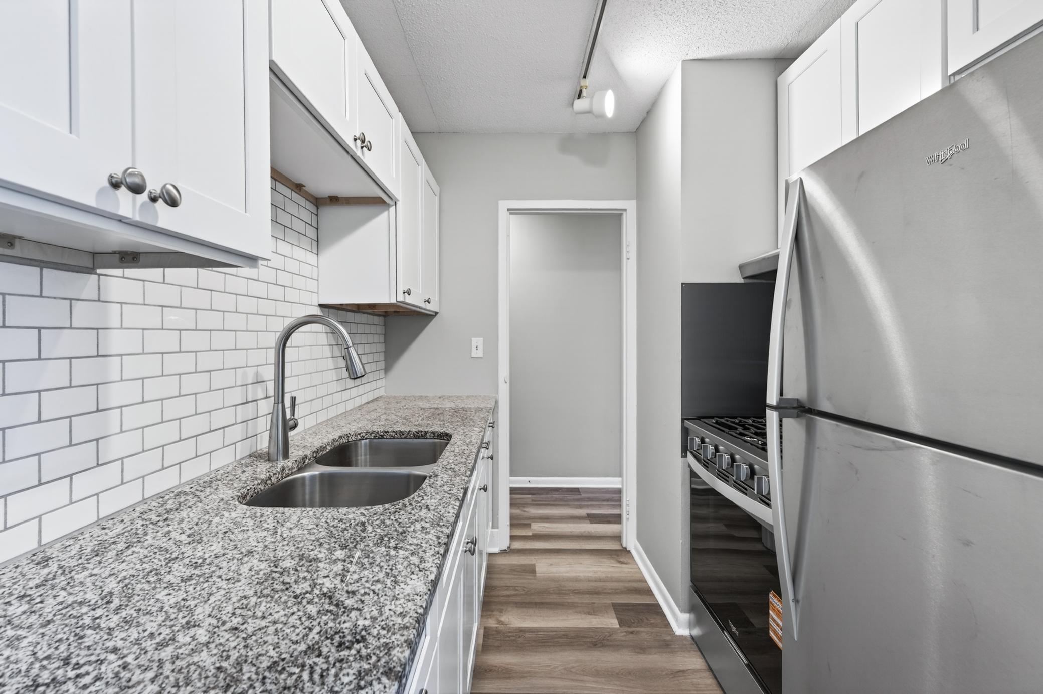 2500 Blaisdell Avenue 206