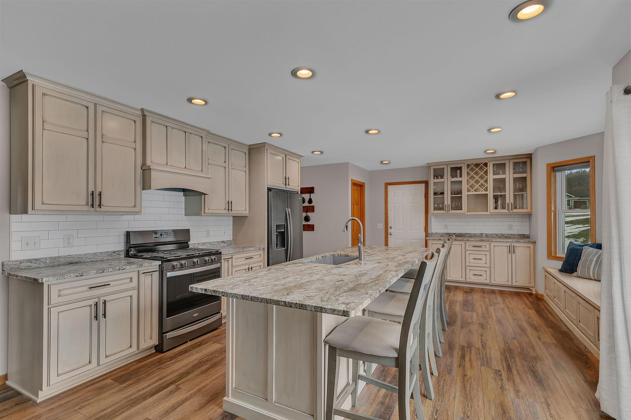 20927 Marshfield Circle