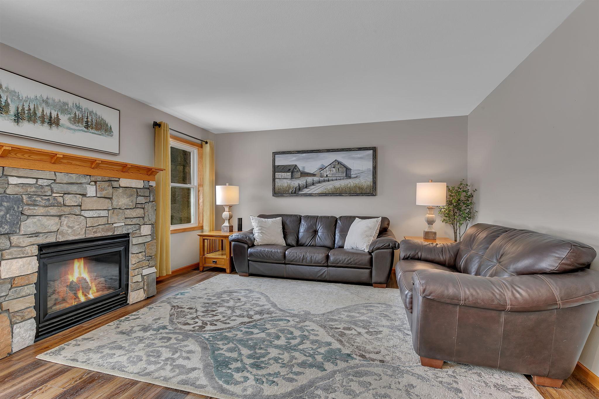 20927 Marshfield Circle