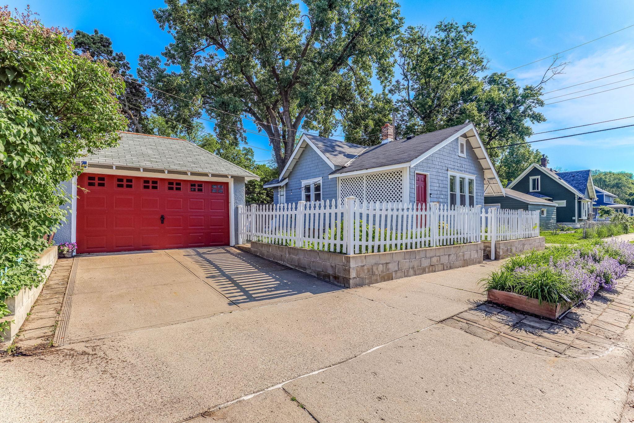 308 E 39th Street