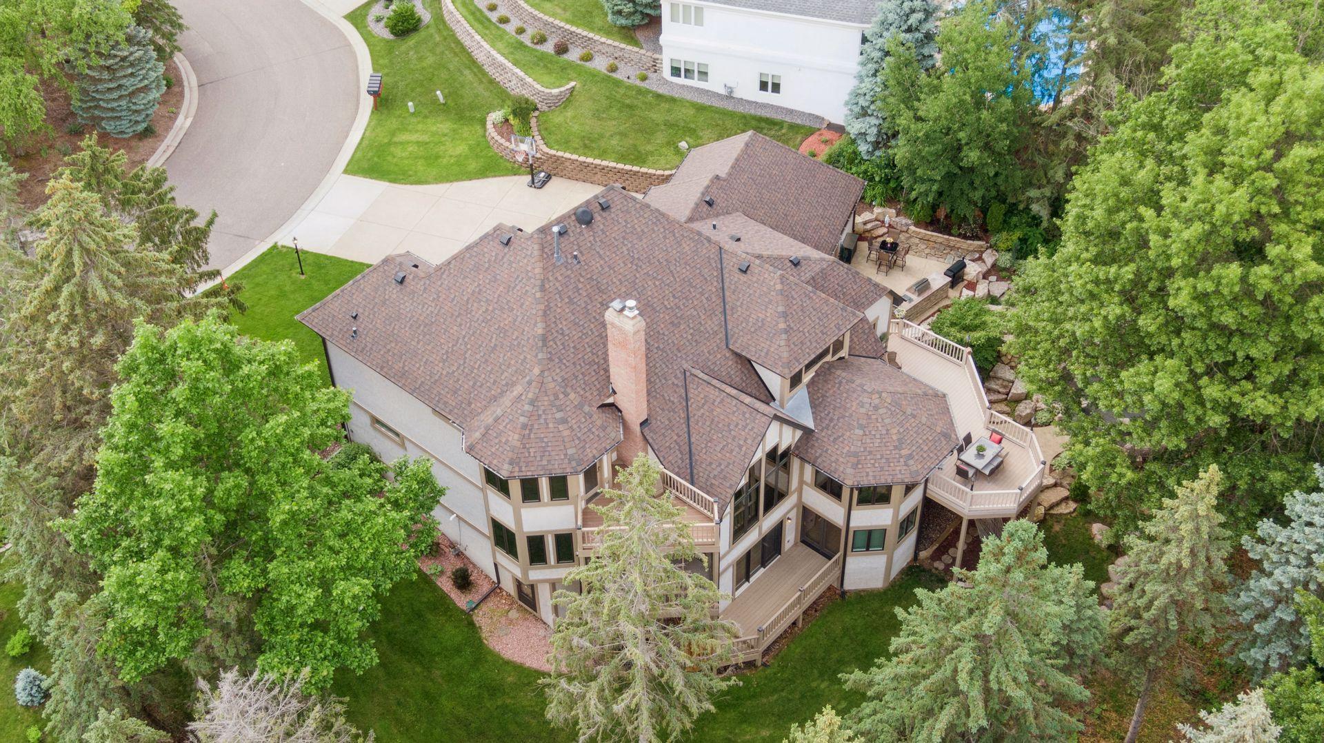 685 Valley View Court