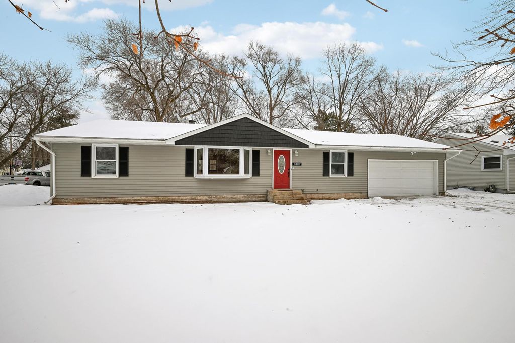 Photo of 11409 Quinn Street NW, Coon Rapids, MN 55433 (MLS # 7020342)