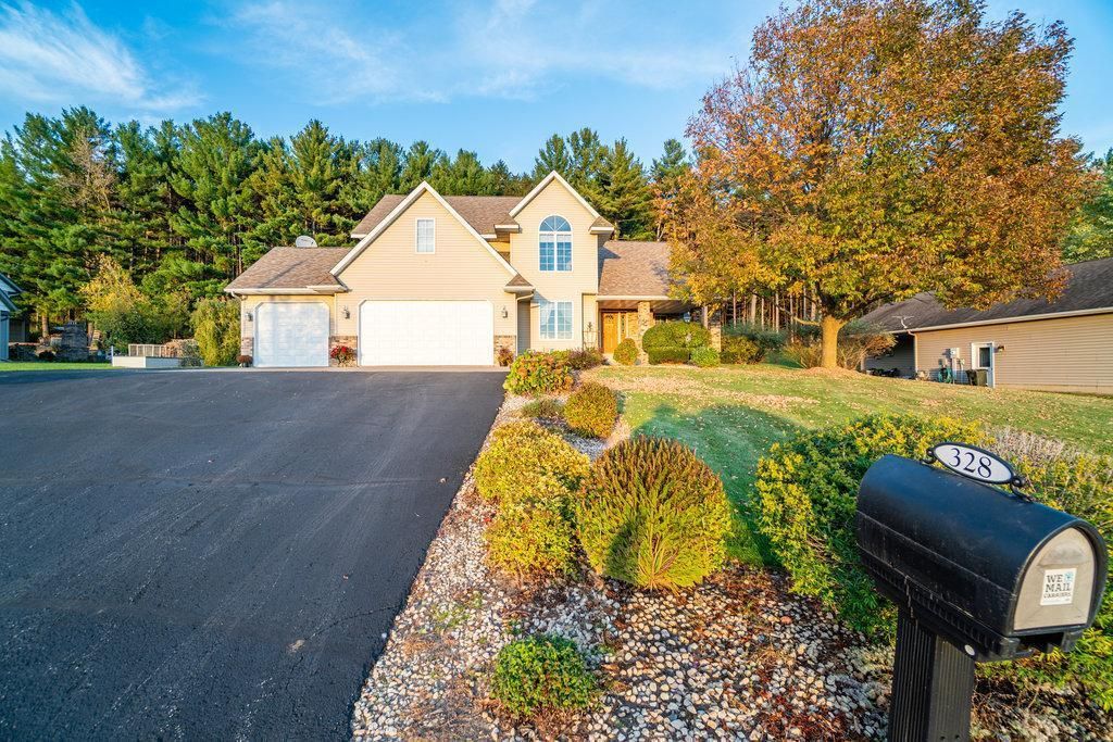 Photo of 328 Nordveien Drive, Boyceville, WI 54725 (MLS # 6805168)