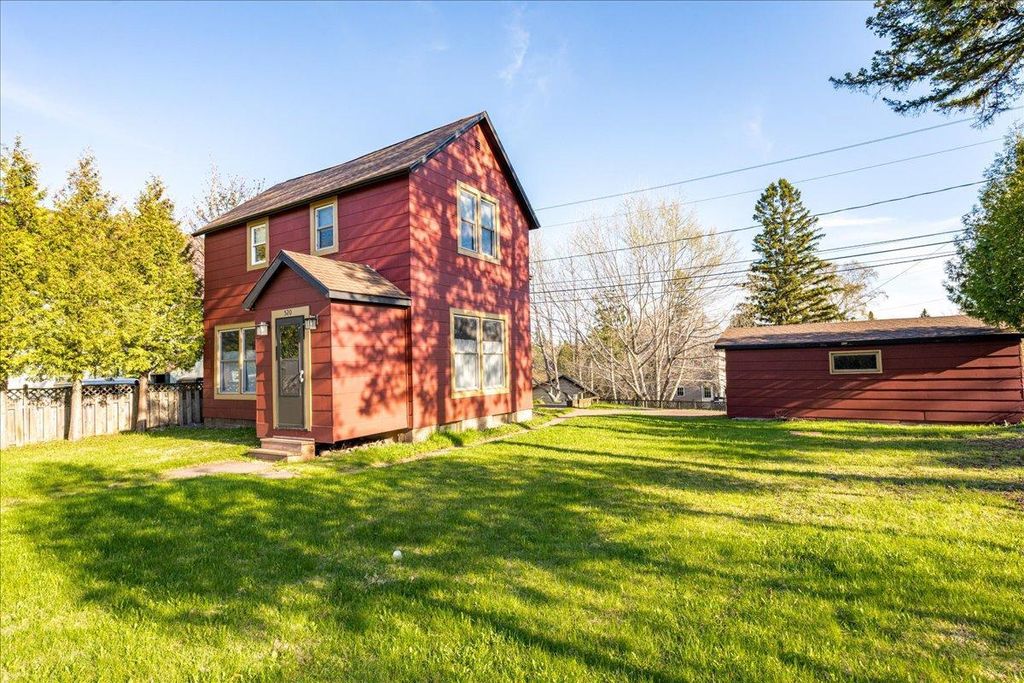 Photo of 520 7th Avenue, Two Harbors, MN 55616 (MLS # 7079068)